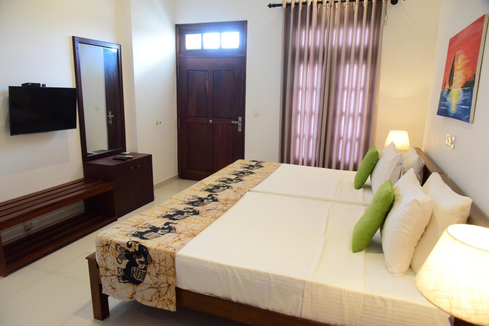 Tranquil Hotel Hikkaduwa Kültér fotó